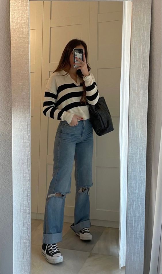 Top Stylish Women's Jeans Trends for 2023
